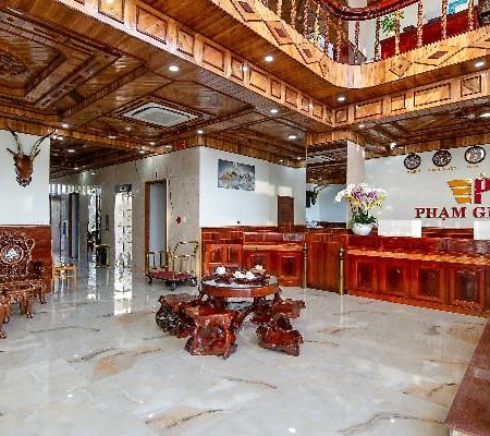 Отель Khach San Pham Gia Дананг Экстерьер фото
